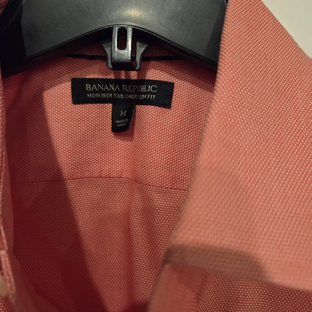 BANANA REPUBLIC MEN'S BUTTON DOWN SHIRT SIZE MEDIUM